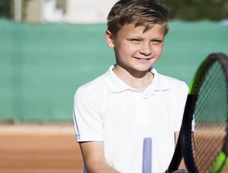 tenis-oynayan-cocuklarda-disiplin-gelisimi